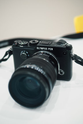 OLYMPUS PEN-F & M.ZUIKO DIGITAL ED 25mm F1.2 PRO