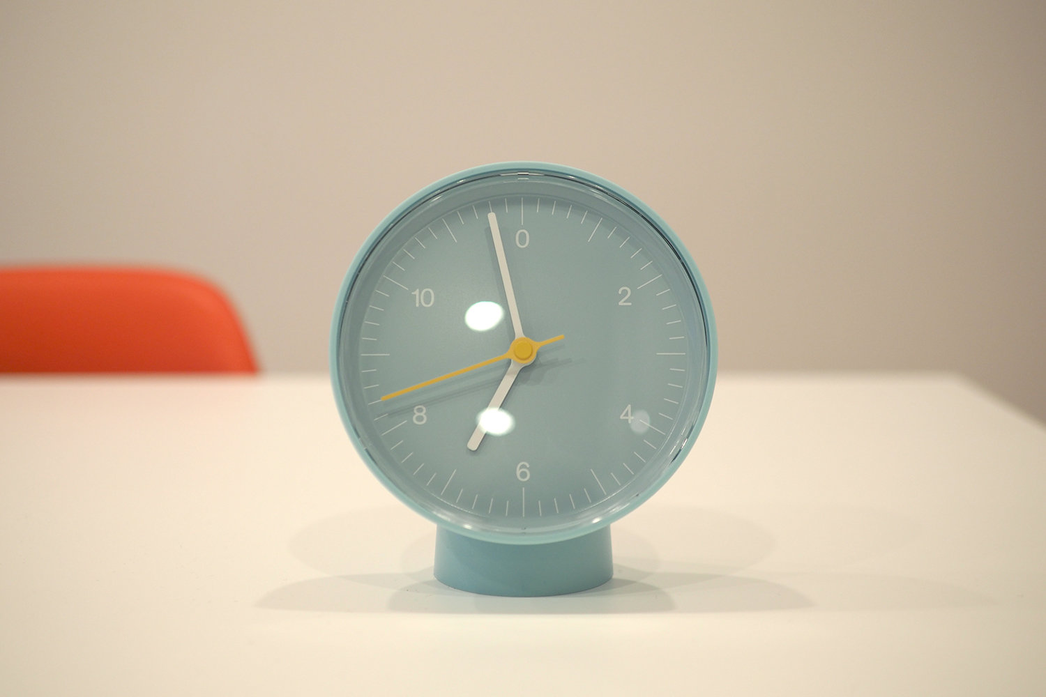 HAY TABLE CLOCK